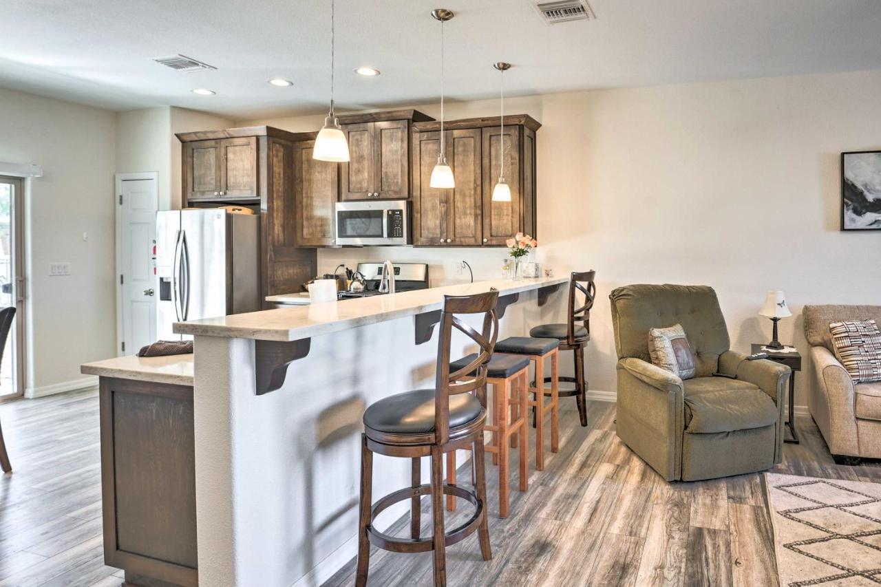 Pet-Friendly Retreat - 1 Block To Colorado River! Bullhead City Exterior photo
