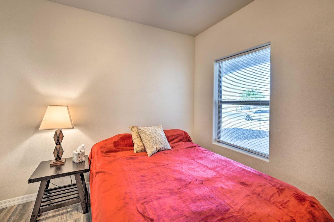 Pet-Friendly Retreat - 1 Block To Colorado River! Bullhead City Exterior photo
