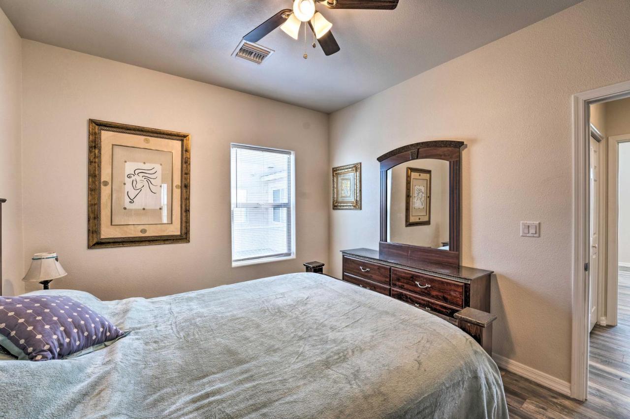 Pet-Friendly Retreat - 1 Block To Colorado River! Bullhead City Exterior photo